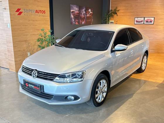 VOLKSWAGEN JETTA 2.0 COMFORTLINE FLEX 4P TIPTRONIC VOLKSWAGEN JETTA 2.0 COMFORTLINE FLEX 4P TIPTRONIC